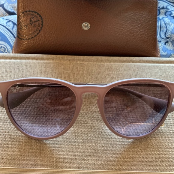 Ray-Ban Accessories - Ray ban sunglasses